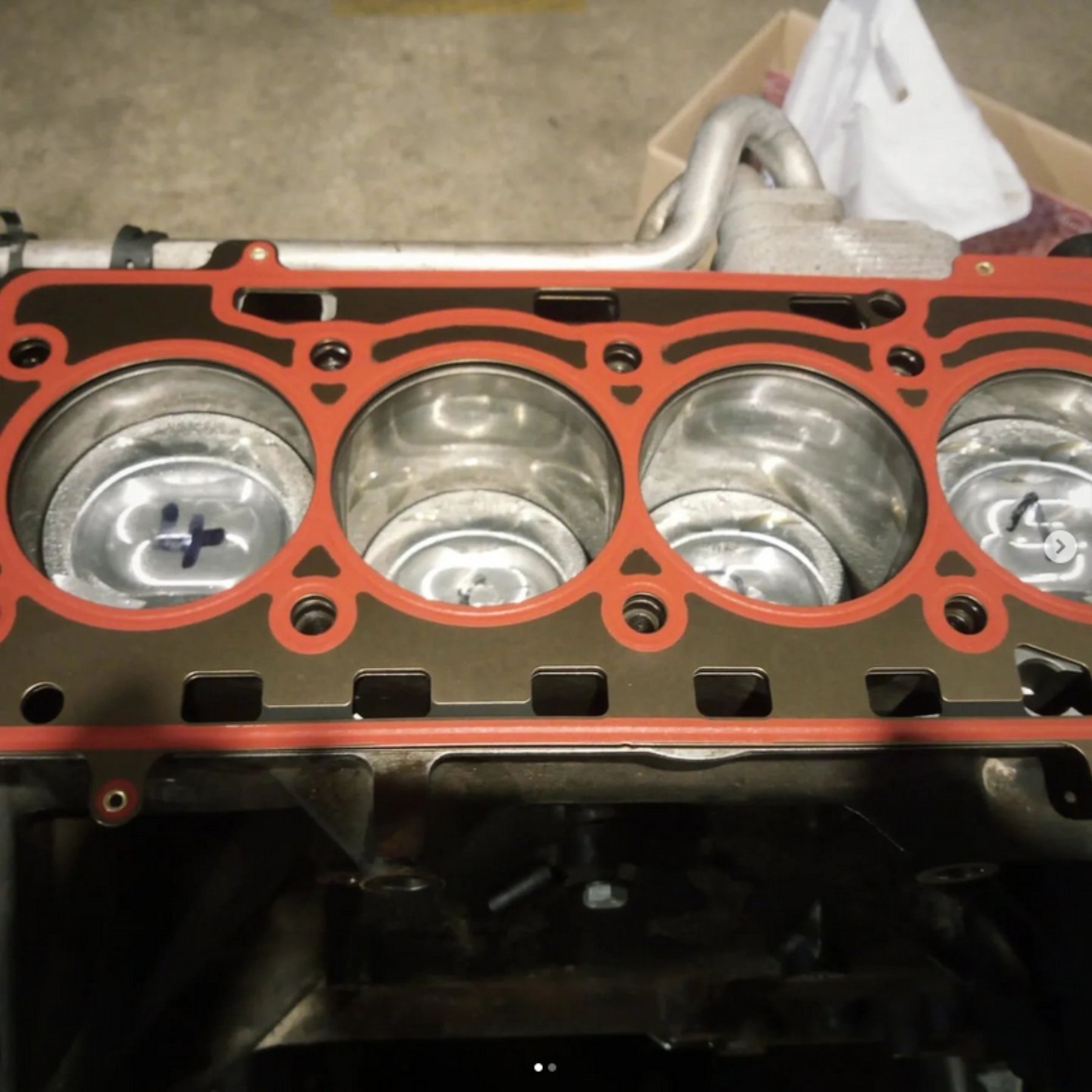 Motorblock mit neuer Zylinderkopfdichtung
